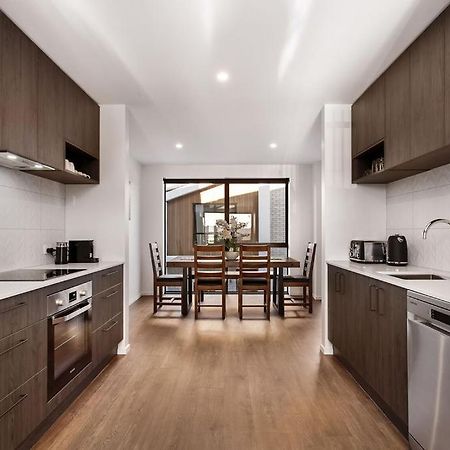 Appartamento Stylish Brand New Sunny 3Bdrm 3Bth Garage Sleeps 6 Christchurch Esterno foto
