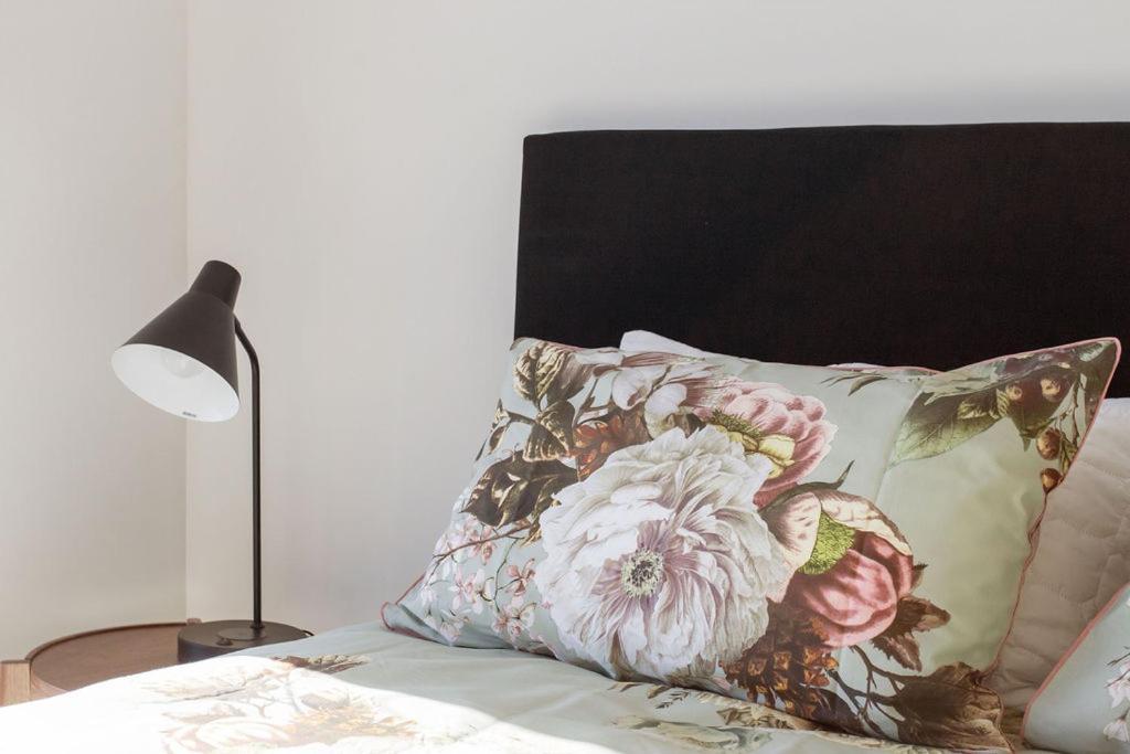 Appartamento Stylish Brand New Sunny 3Bdrm 3Bth Garage Sleeps 6 Christchurch Esterno foto