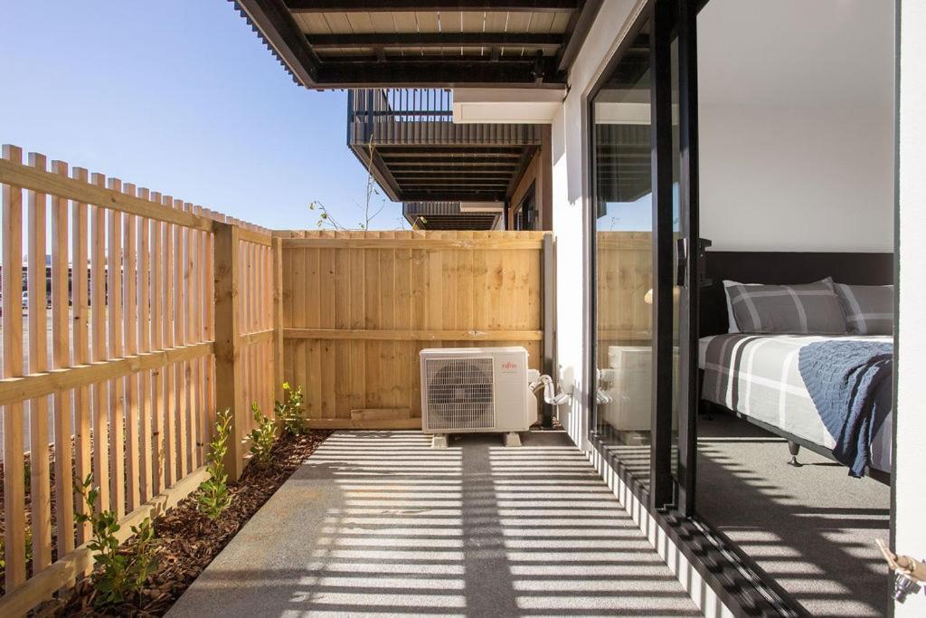 Appartamento Stylish Brand New Sunny 3Bdrm 3Bth Garage Sleeps 6 Christchurch Esterno foto